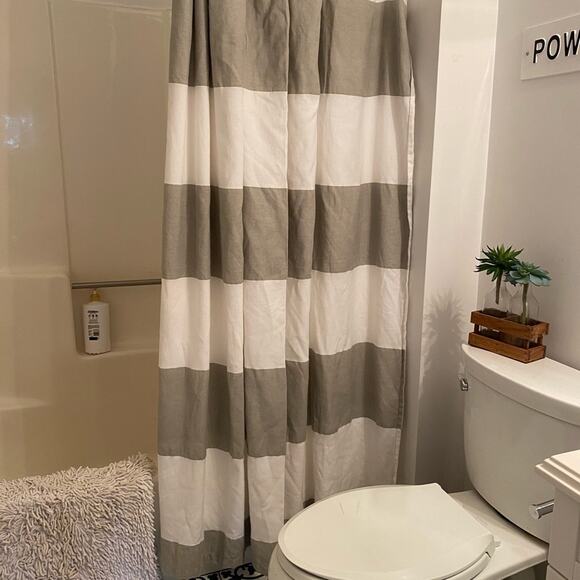 Tommy Hilfiger striped  shower curtain - Picture 1 of 3